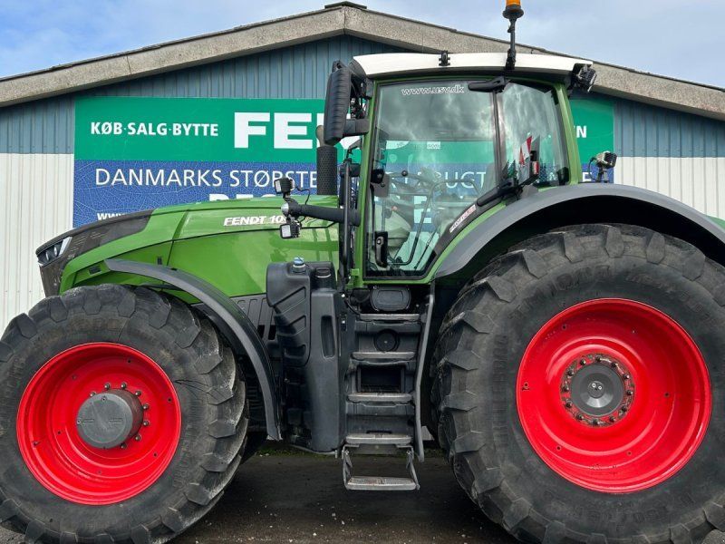 Fendt 1042 Vario S4 Profi Plus