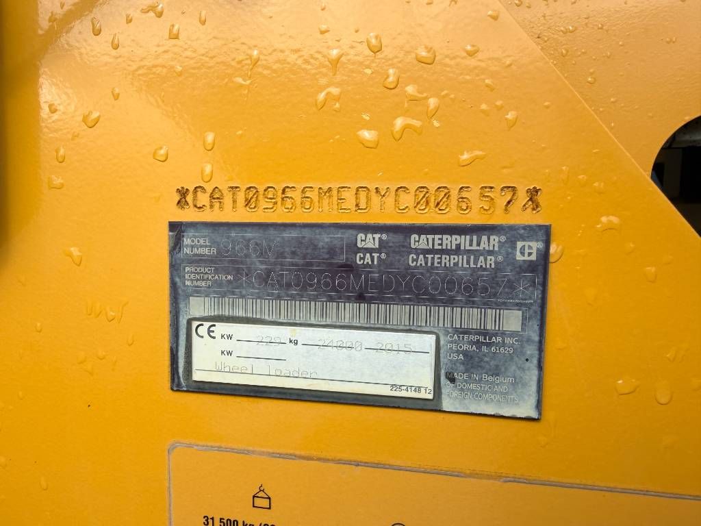 CAT 966M