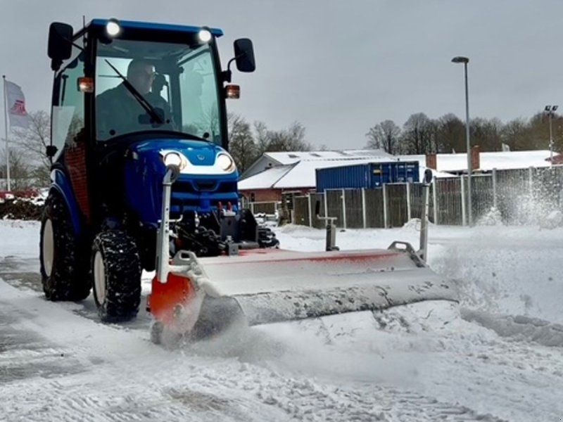 LS Tractor XJ25 HST SNOWLINE