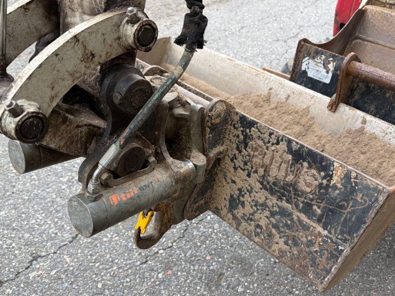 Takeuchi TB210R
