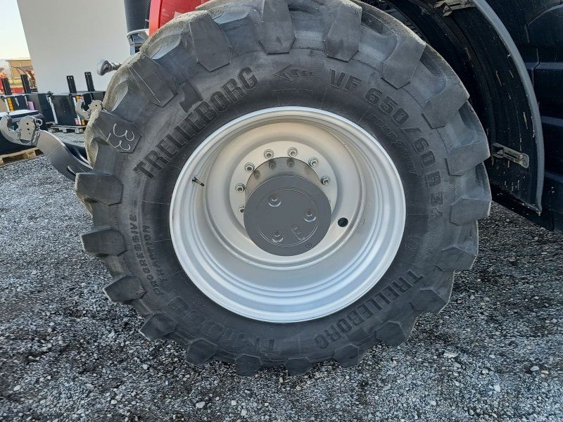 Massey Ferguson 8740 S Exclusive (Stage V)