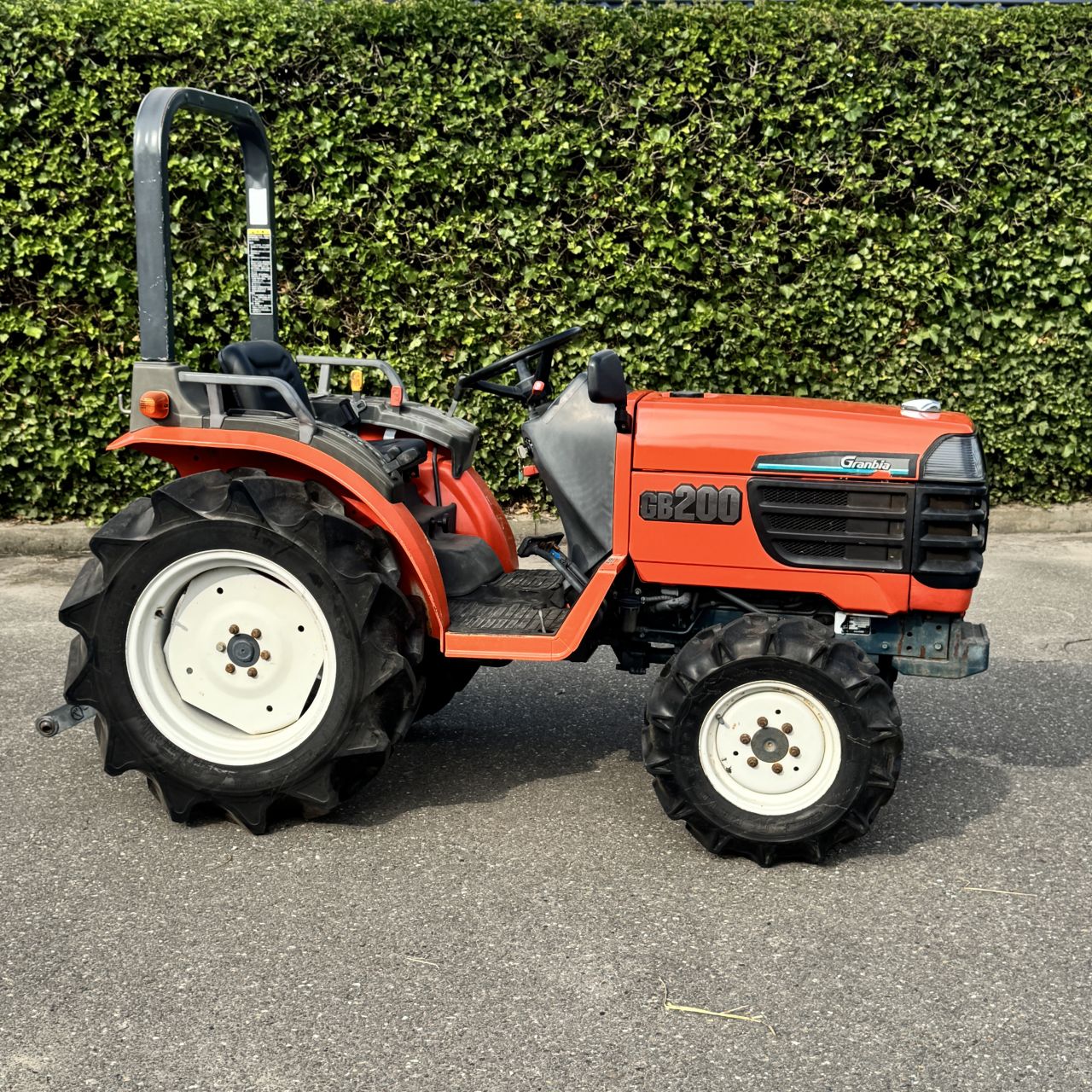 KUBOTA GB200