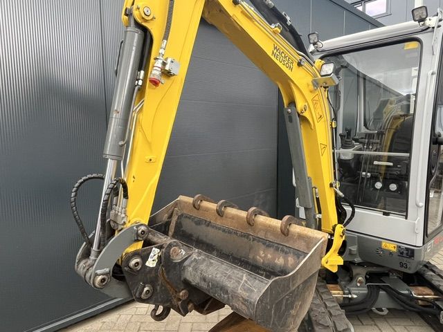 Minigraver Wacker Neuson ET18 VDS urenstand 484 uur.