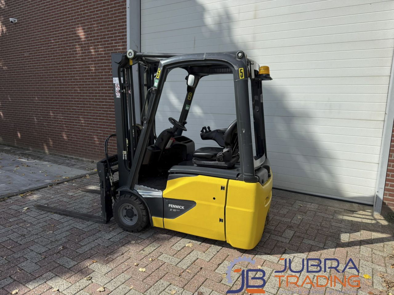 Linde E16C-02 Elektro-Gabelstapler | 2015 | 3341Std. | 1.6T | 3M