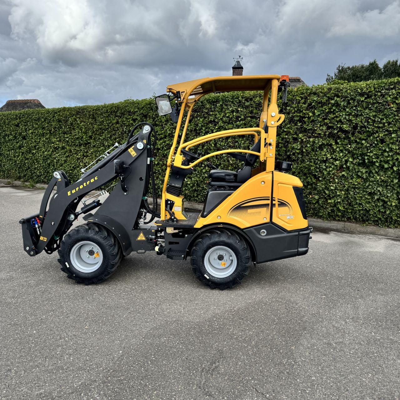 EUROTRAC W11 shovel ( nieuw )