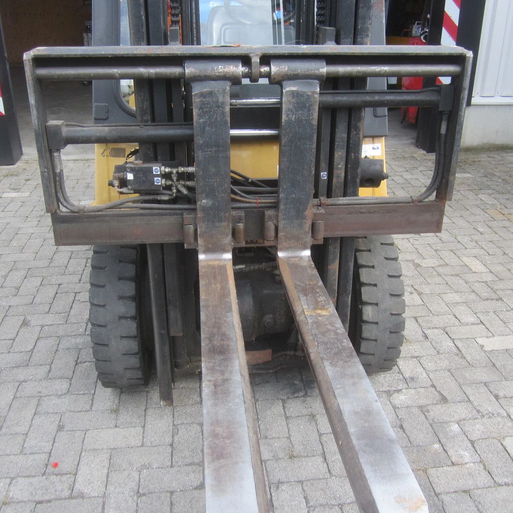 Caterpillar GP20K, LPG-gas, duplo, side shift, vorkverstelling.