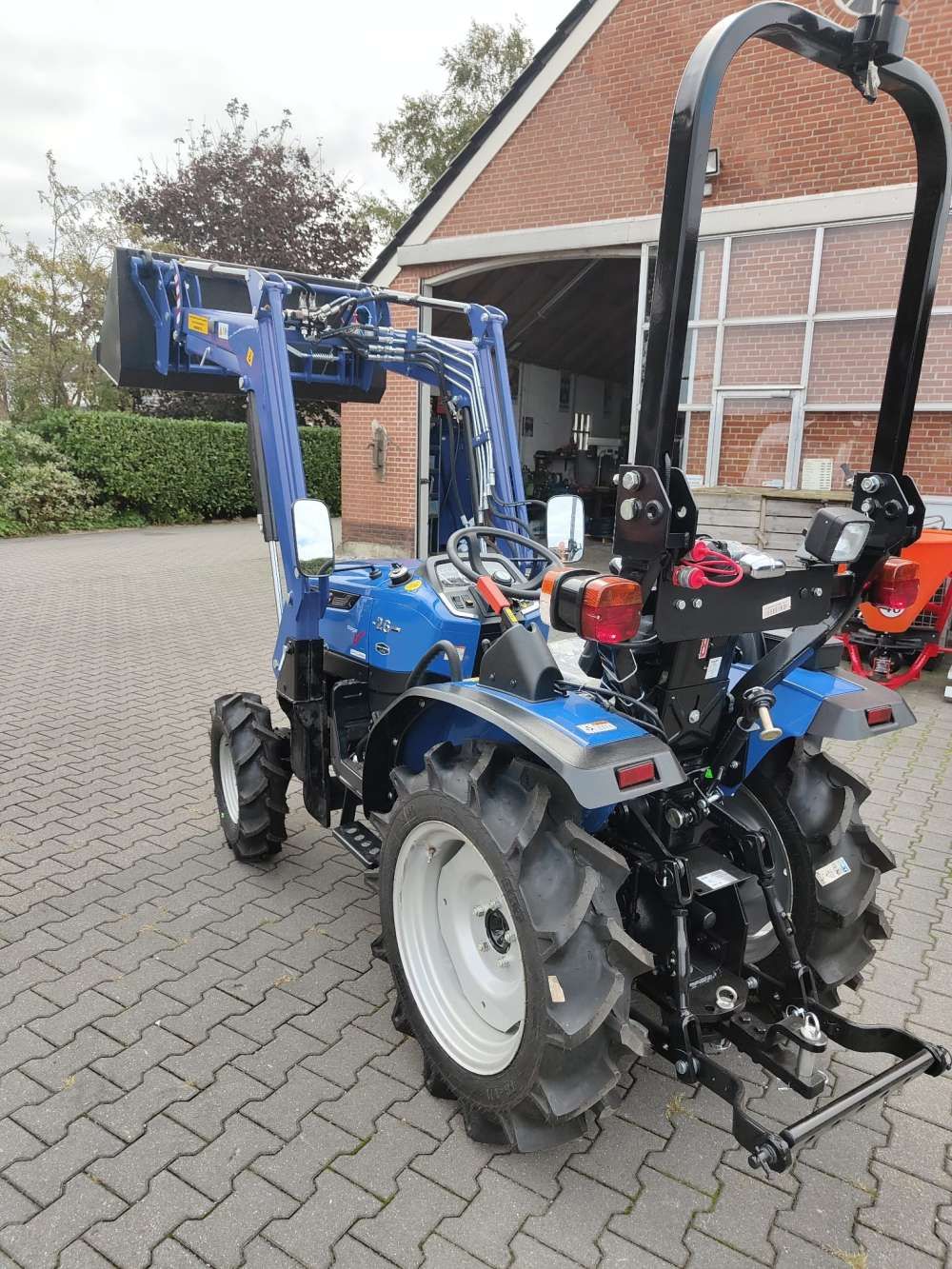 Solis 26 met voorlader NIEUW