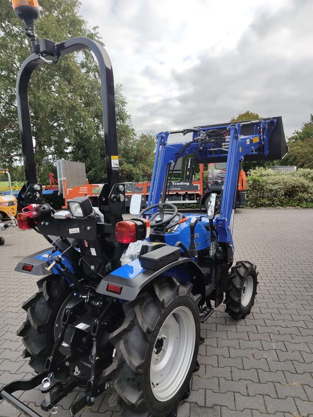 Solis 26 met voorlader NIEUW
