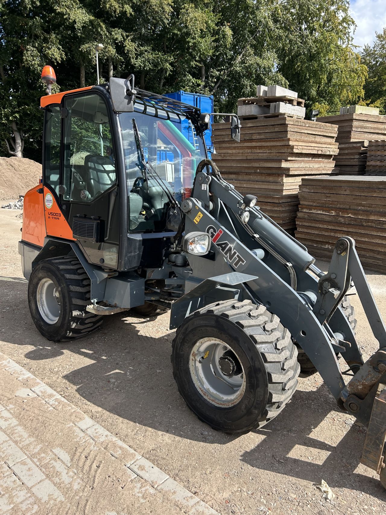 Giant V5003 HD Xtra bj 2016 kniklader shovel 4318 uur 3.4t