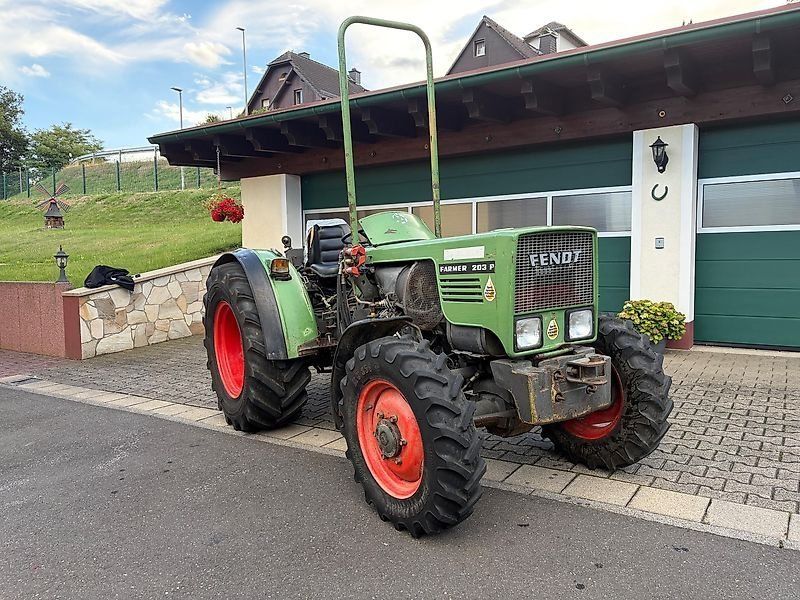 Fendt 203 PA / 156/2 s Allrad Plantagenschlepper mit Servolen