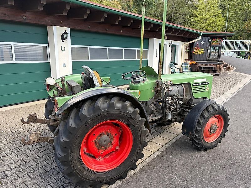 Fendt 203 PA / 156/2 s Allrad Plantagenschlepper mit Servolen