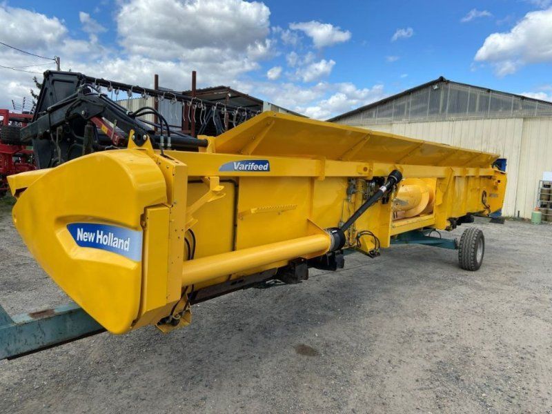 New Holland VARIFEED 9M15