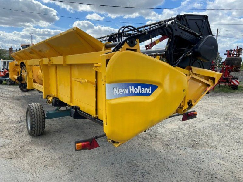 New Holland VARIFEED 9M15