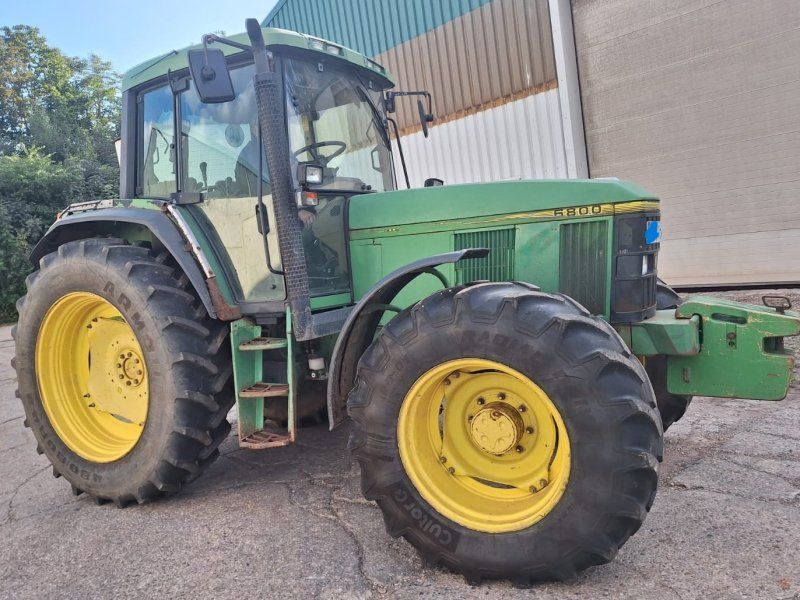 John Deere 6800