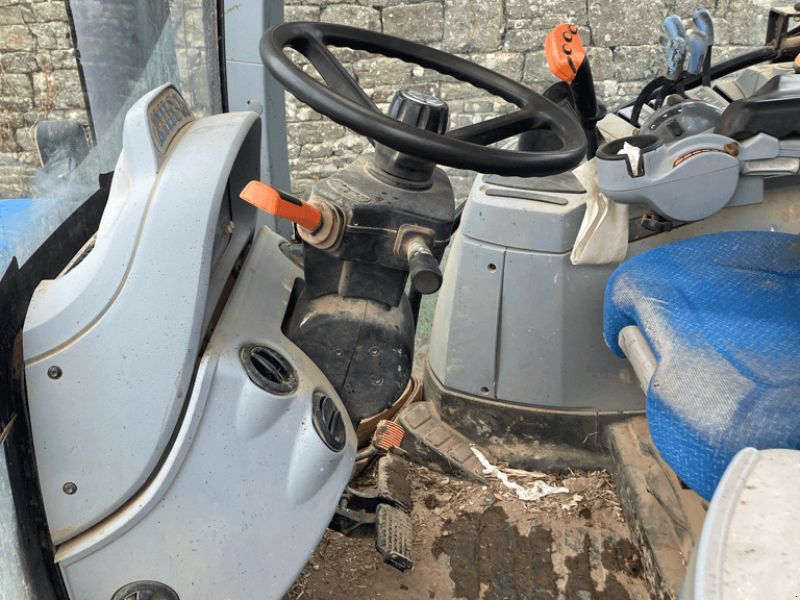 New Holland T6050 POWER COMMAND