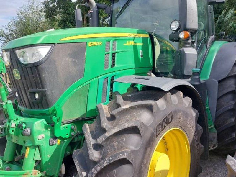 John Deere 6250R ULTIMATE CommandPro