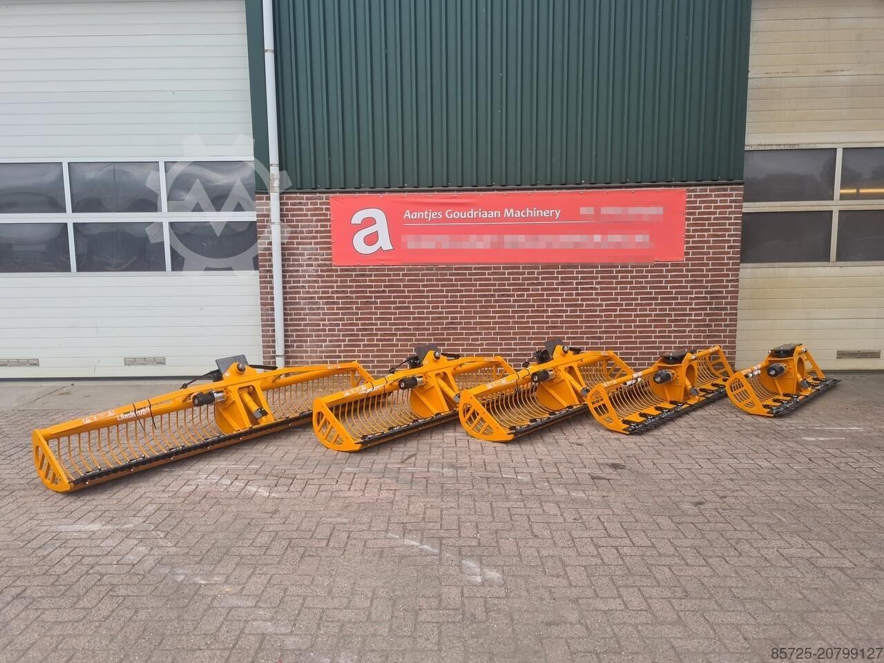 Grote voorraad maaikorven • Werkbreedte vanaf 1000 tot 6000 m