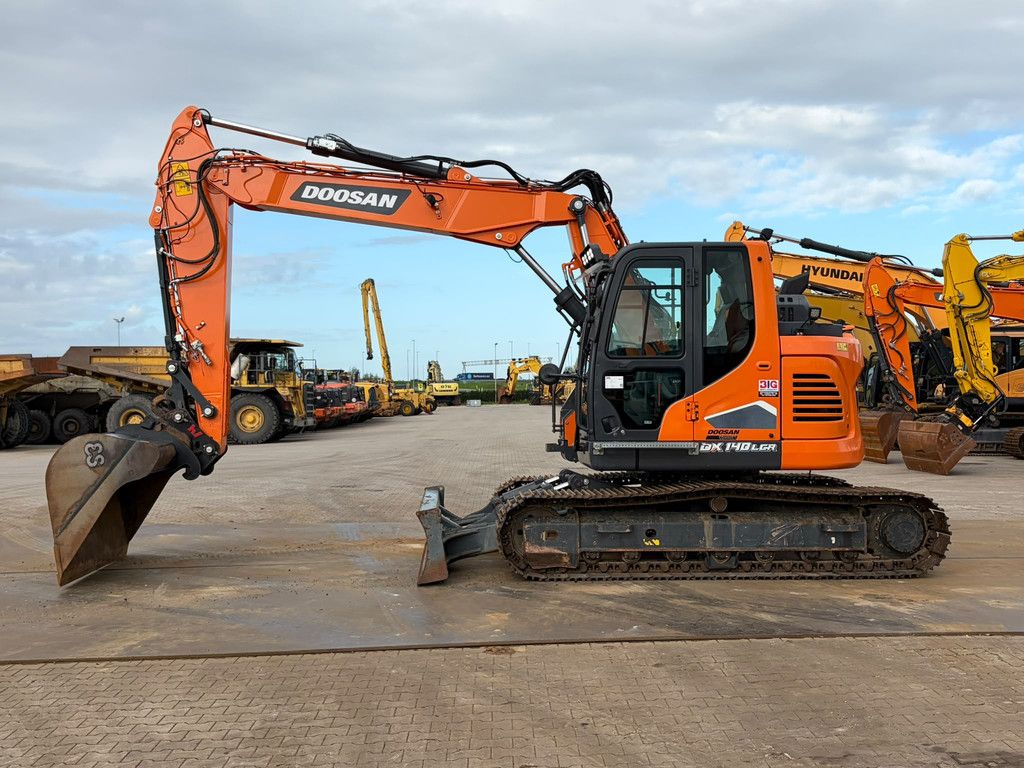 Doosan DX140LCR-7