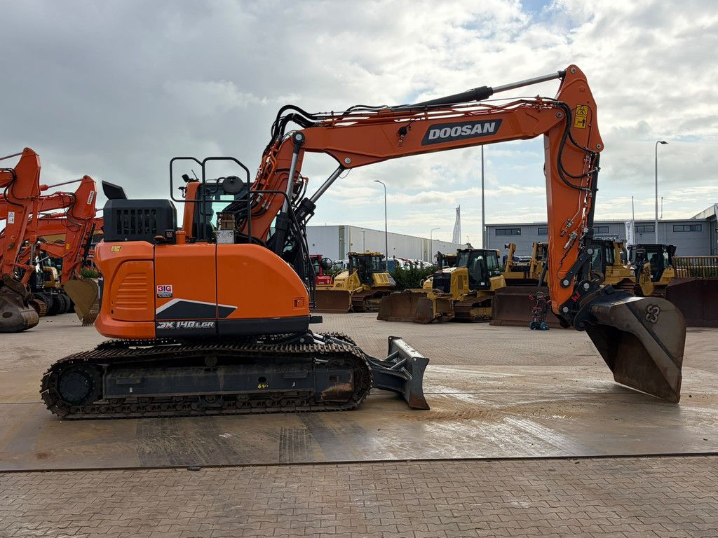 Doosan DX140LCR-7