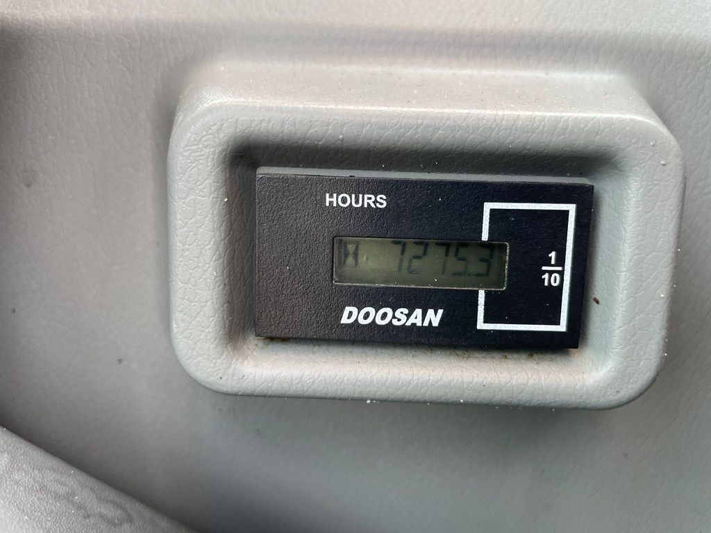 Doosan DX235LCR-5