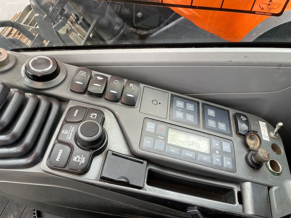 Doosan DX235LCR-5