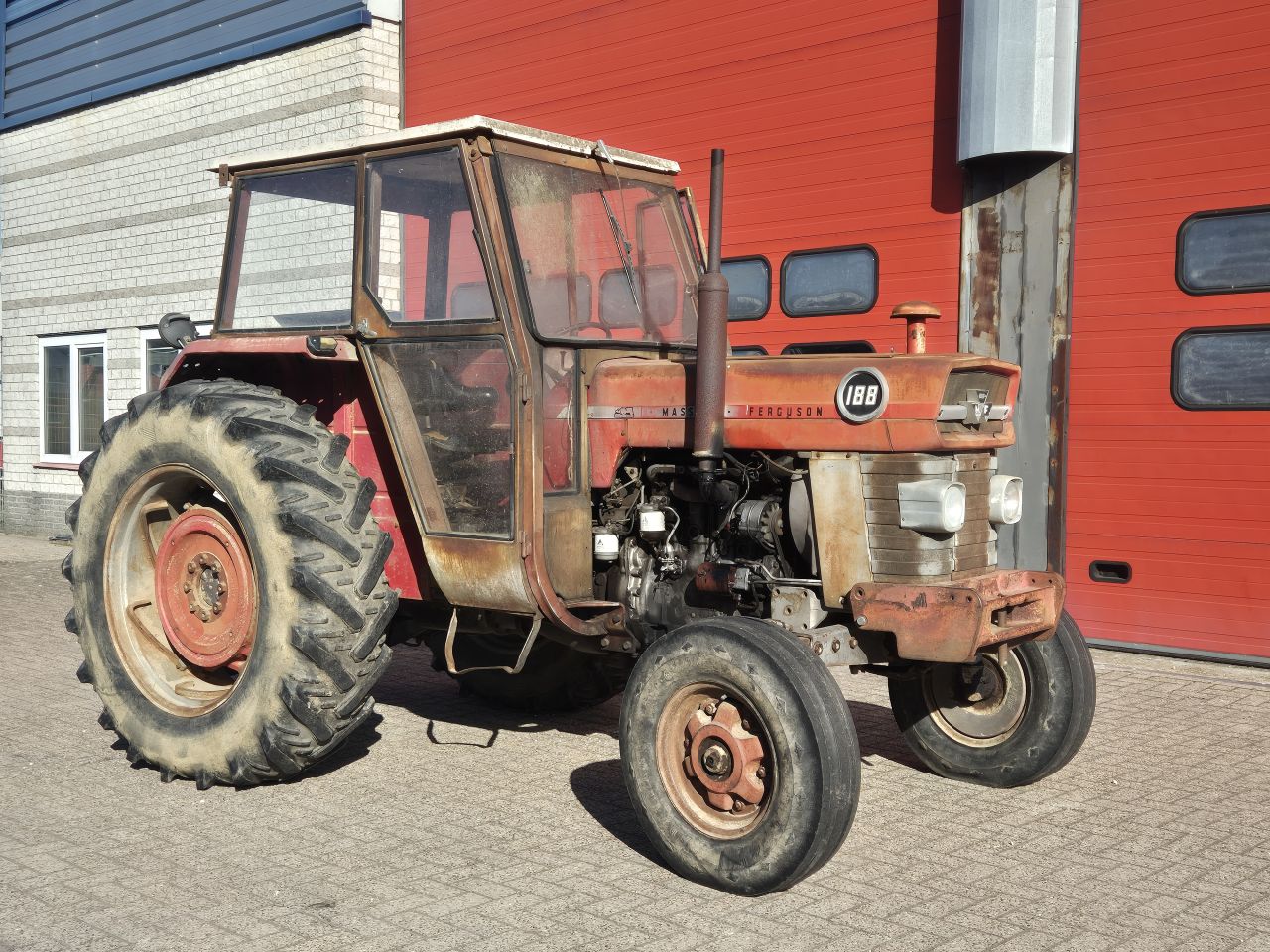 Massey Ferguson 188