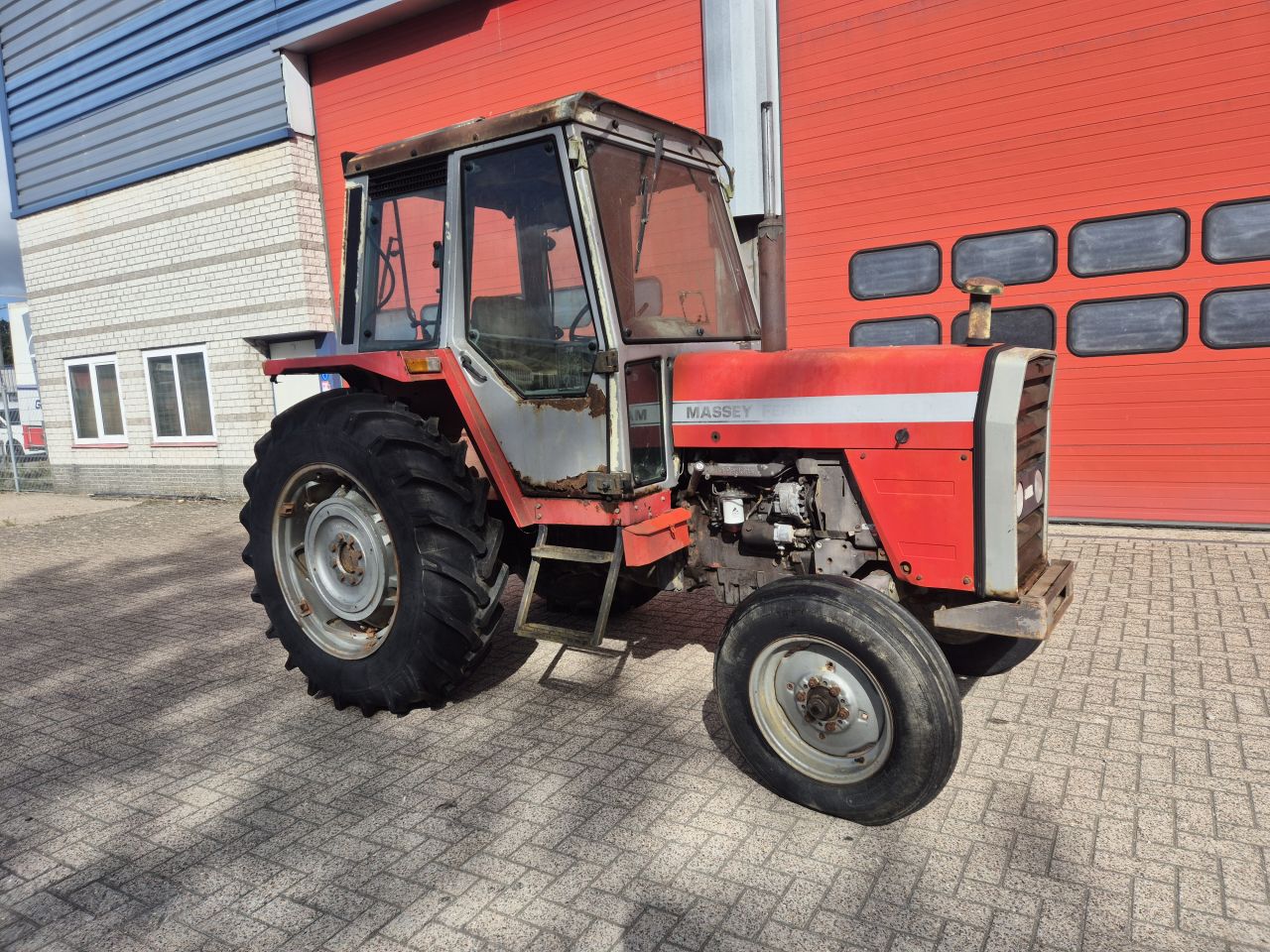 Massey Ferguson 675