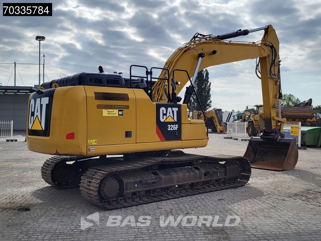 Caterpillar 326 F L