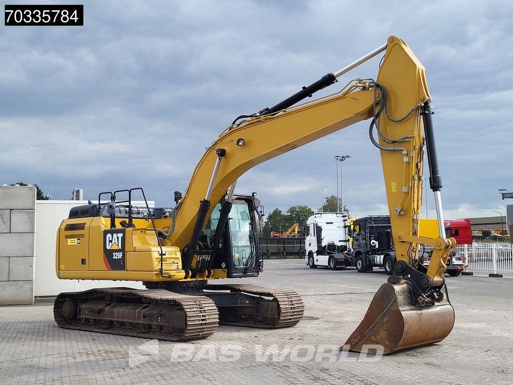 Caterpillar 326 F L