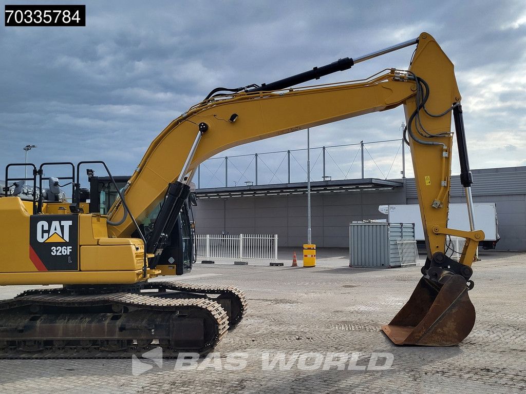 Caterpillar 326 F L