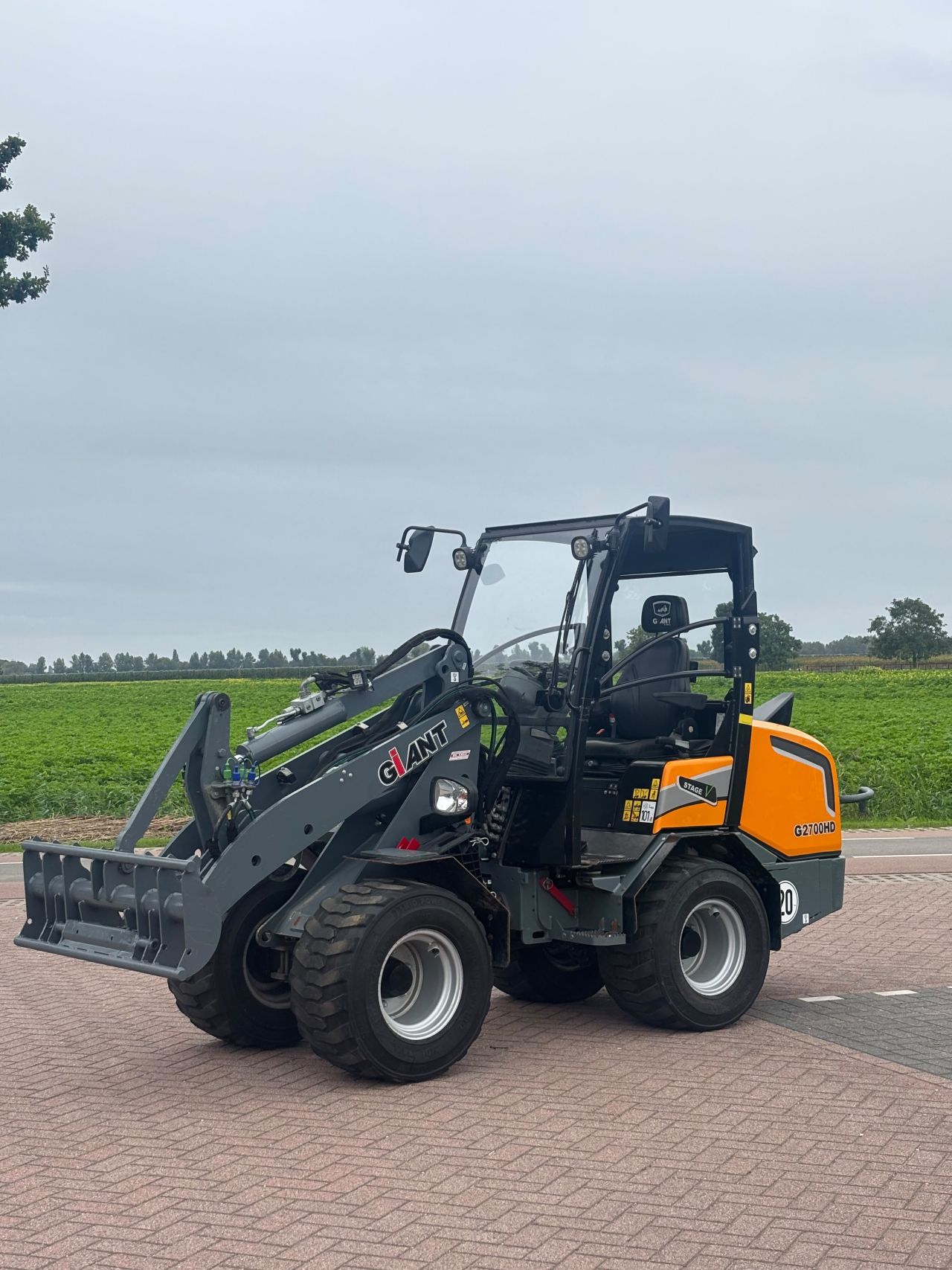 Giant g2700hd | 2022 | handgas