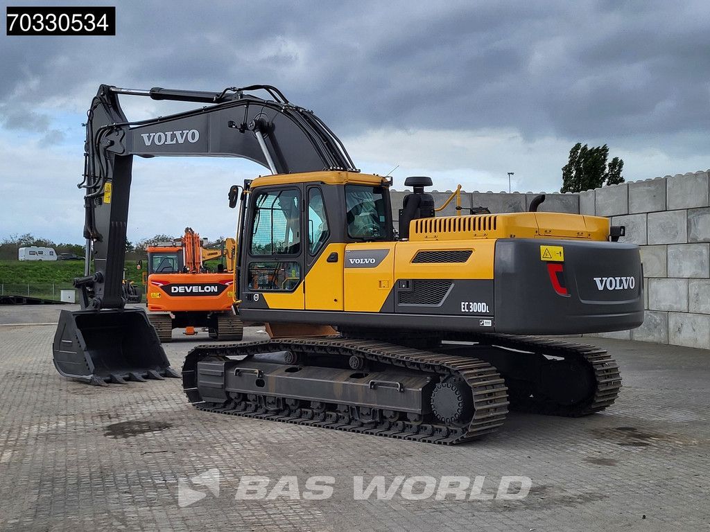 Volvo EC300 D L