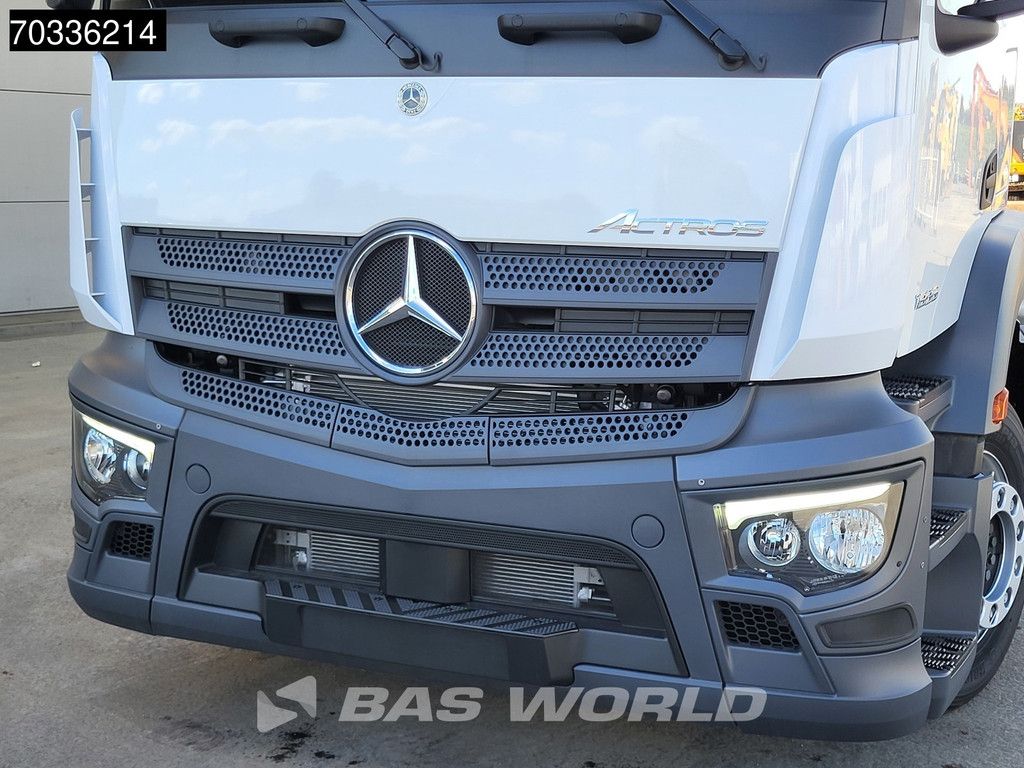 Mercedes Actros 1835 4X2 NEW chassis 5200mm wheelbase Full Air suspension Automatic Euro 6