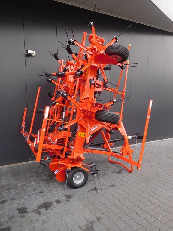 KUHN GF 8703