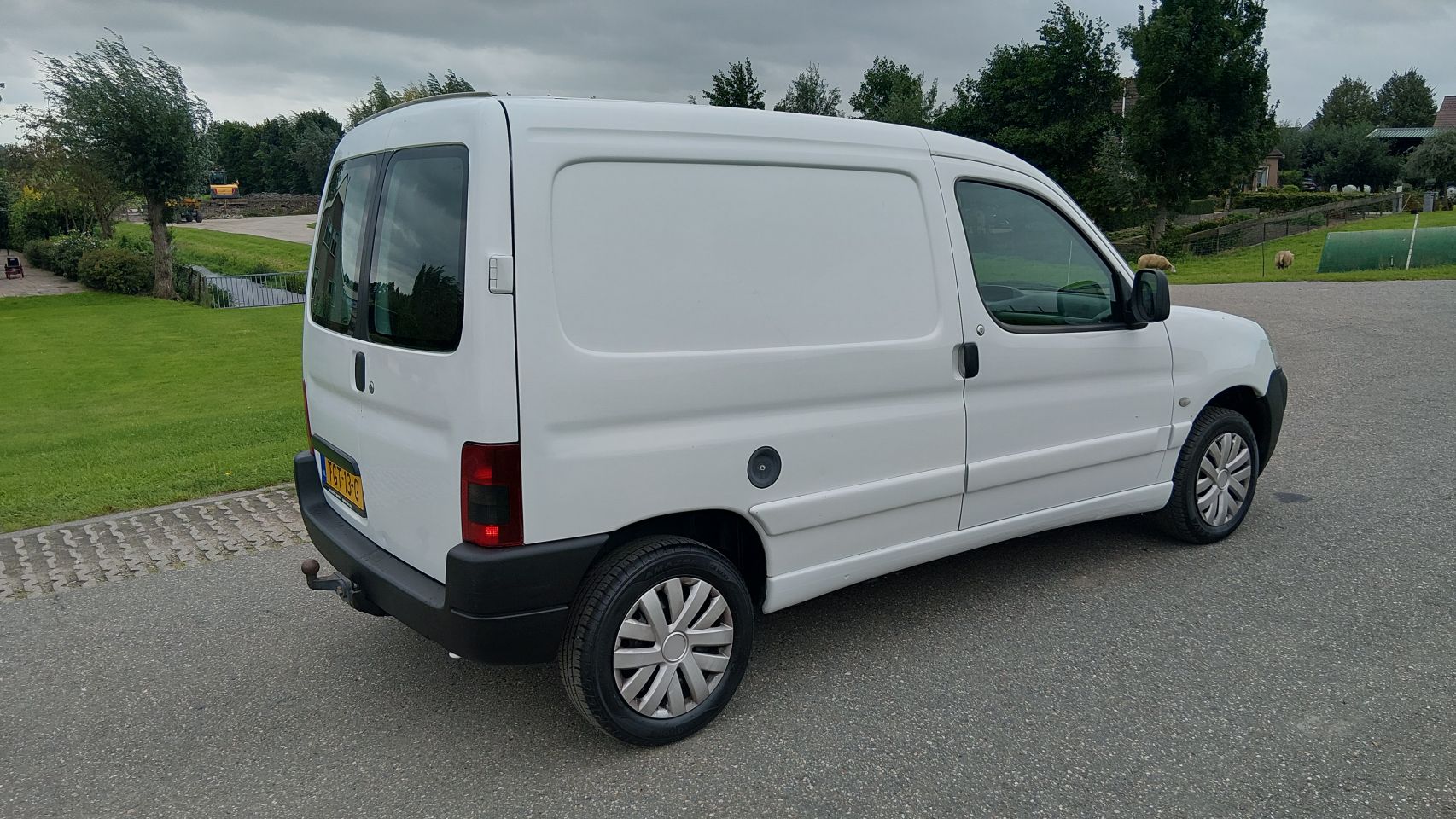 Keurig mette Peugeot partner mmbs (bj2004)