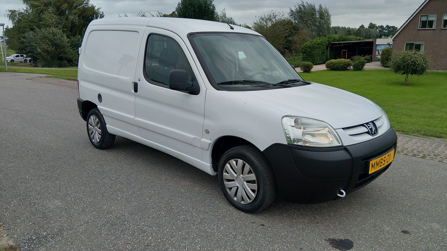 Keurig mette Peugeot partner mmbs (bj2004)