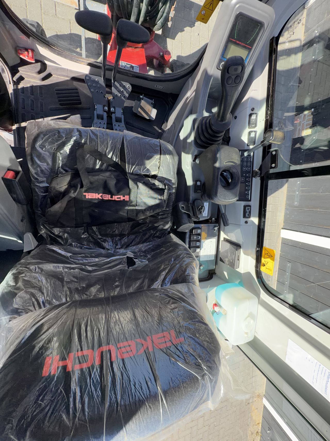Takeuchi TB225
