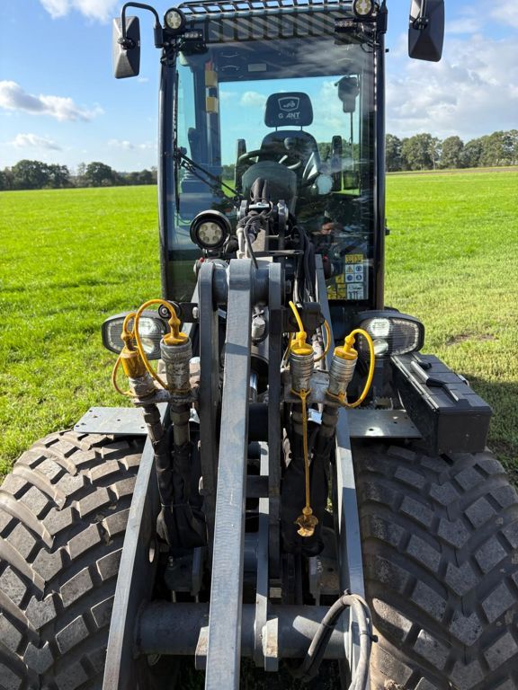 Giant G2700HD+ xtra CAB