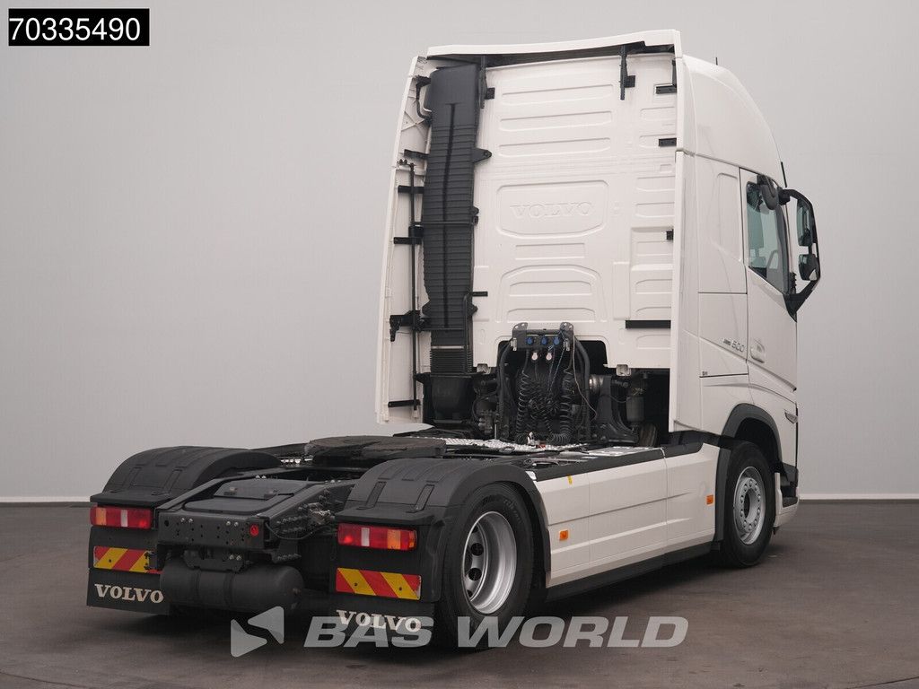Volvo FH 500 4X2 XL 2x Tanks I-ParkCool ACC