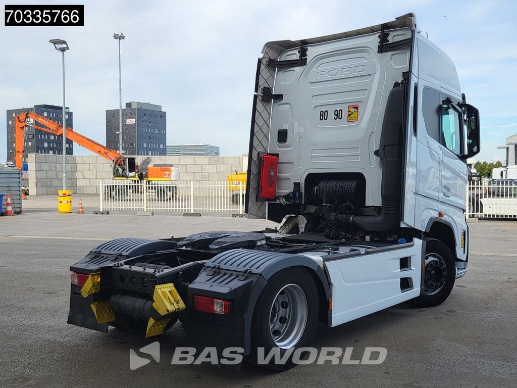 Ford F-Max 500 4X2 Retarder 2x Tanks Standklima Navi ACC
