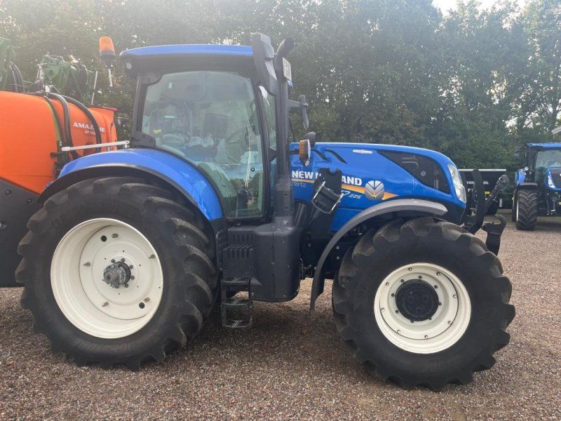 New Holland T7.225 AC STAGE V