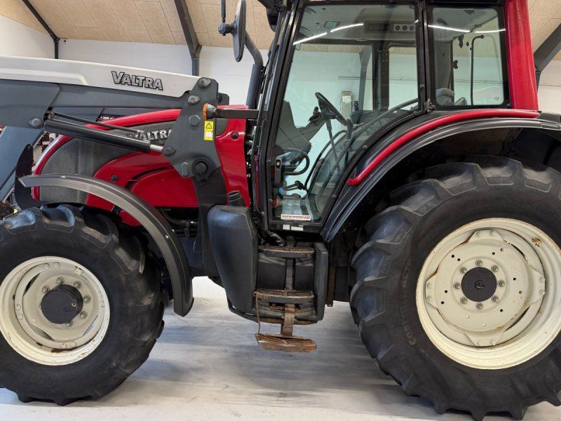 Valtra N101 HITECH