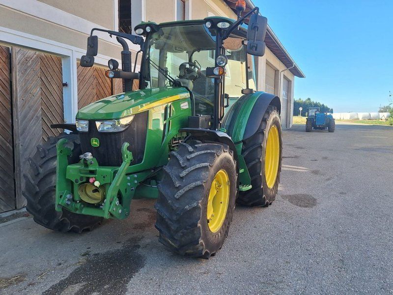 John Deere 5090R