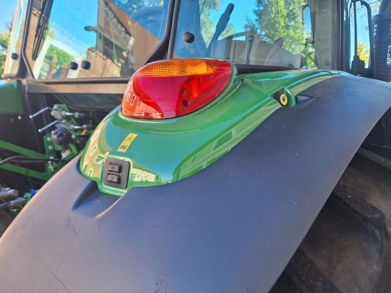John Deere 5090R