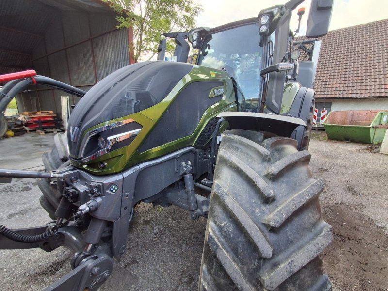 Valtra Q 305