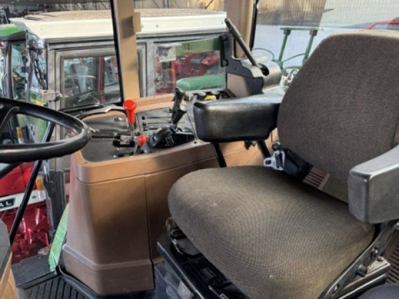 John Deere 7600