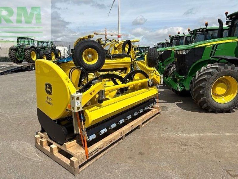 John Deere 639