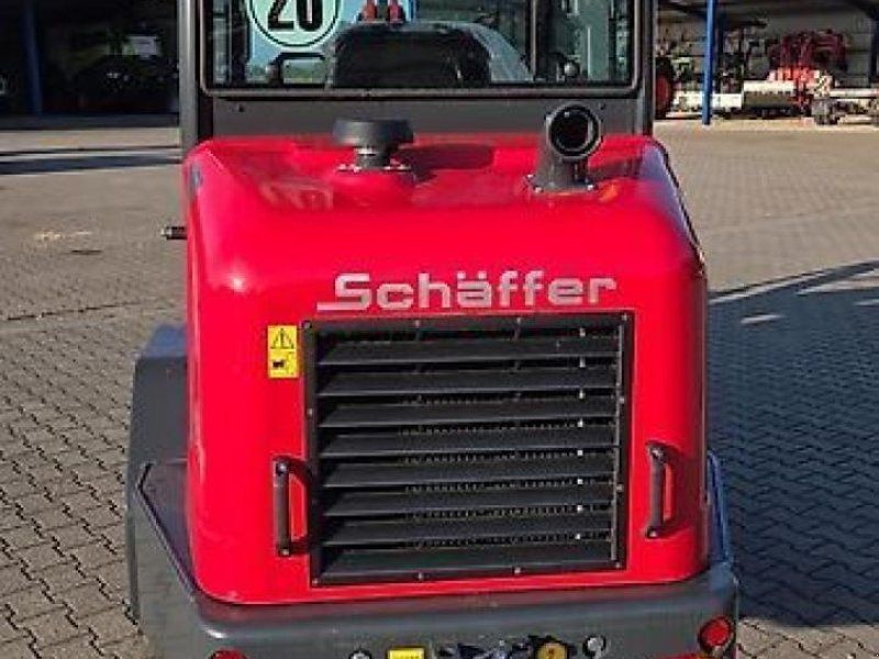 Schäffer 4670 mit kabine neu