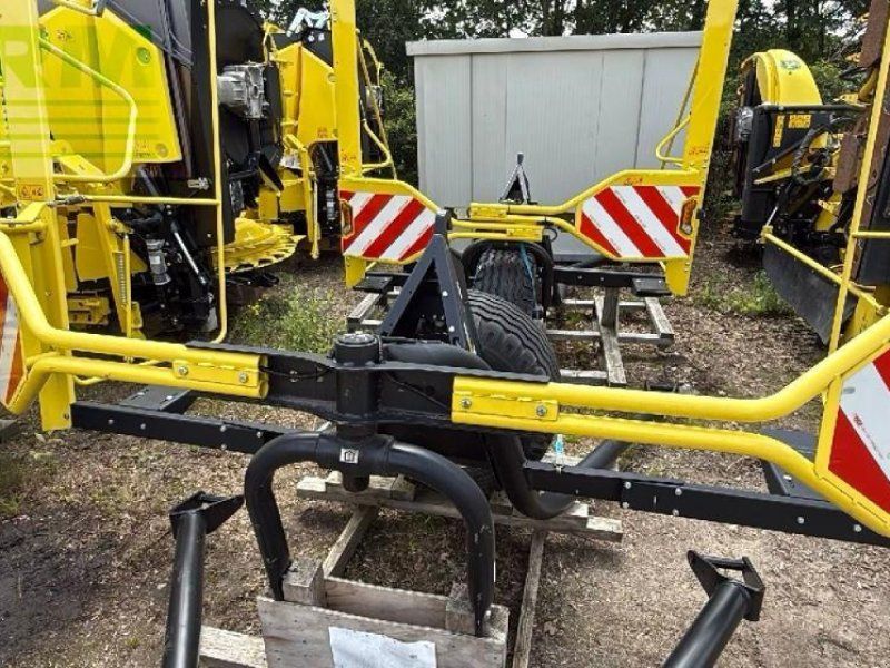 John Deere 300F