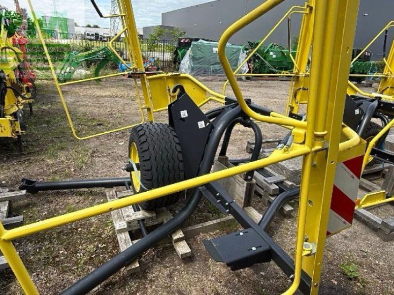 John Deere 300F